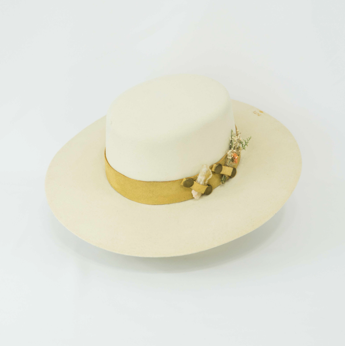 Palo Santo White Felt Hat